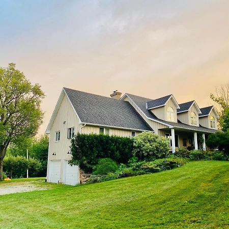 The Glen Huron Inn Duntroon Экстерьер фото