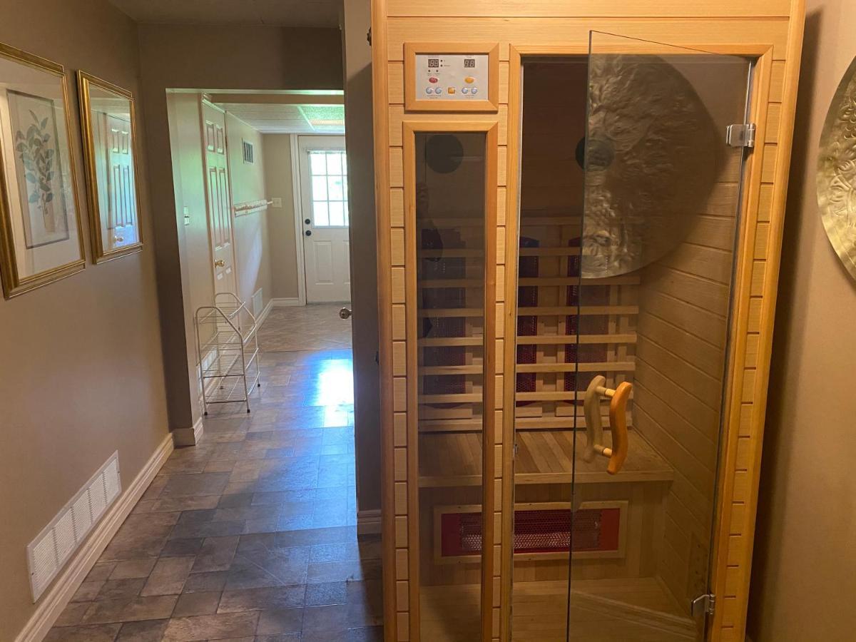 The Glen Huron Inn Duntroon Экстерьер фото