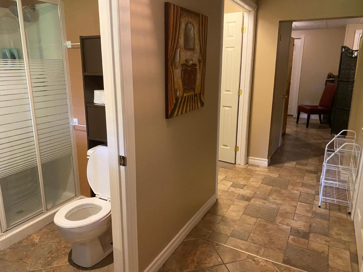 The Glen Huron Inn Duntroon Экстерьер фото