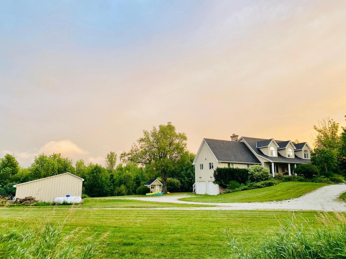 The Glen Huron Inn Duntroon Экстерьер фото