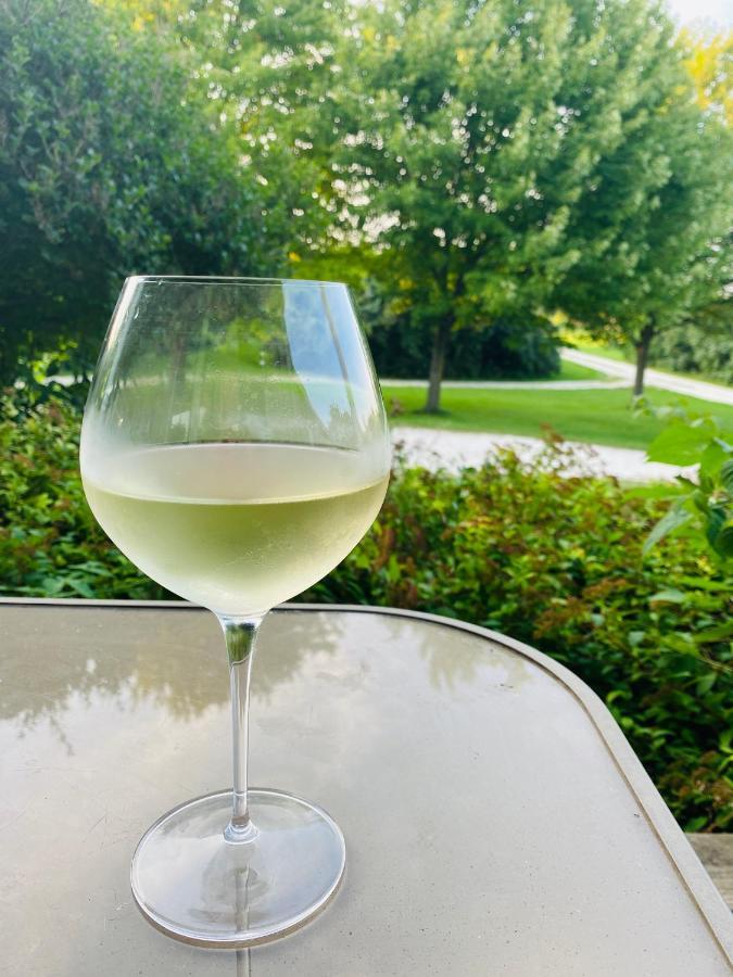 The Glen Huron Inn Duntroon Экстерьер фото